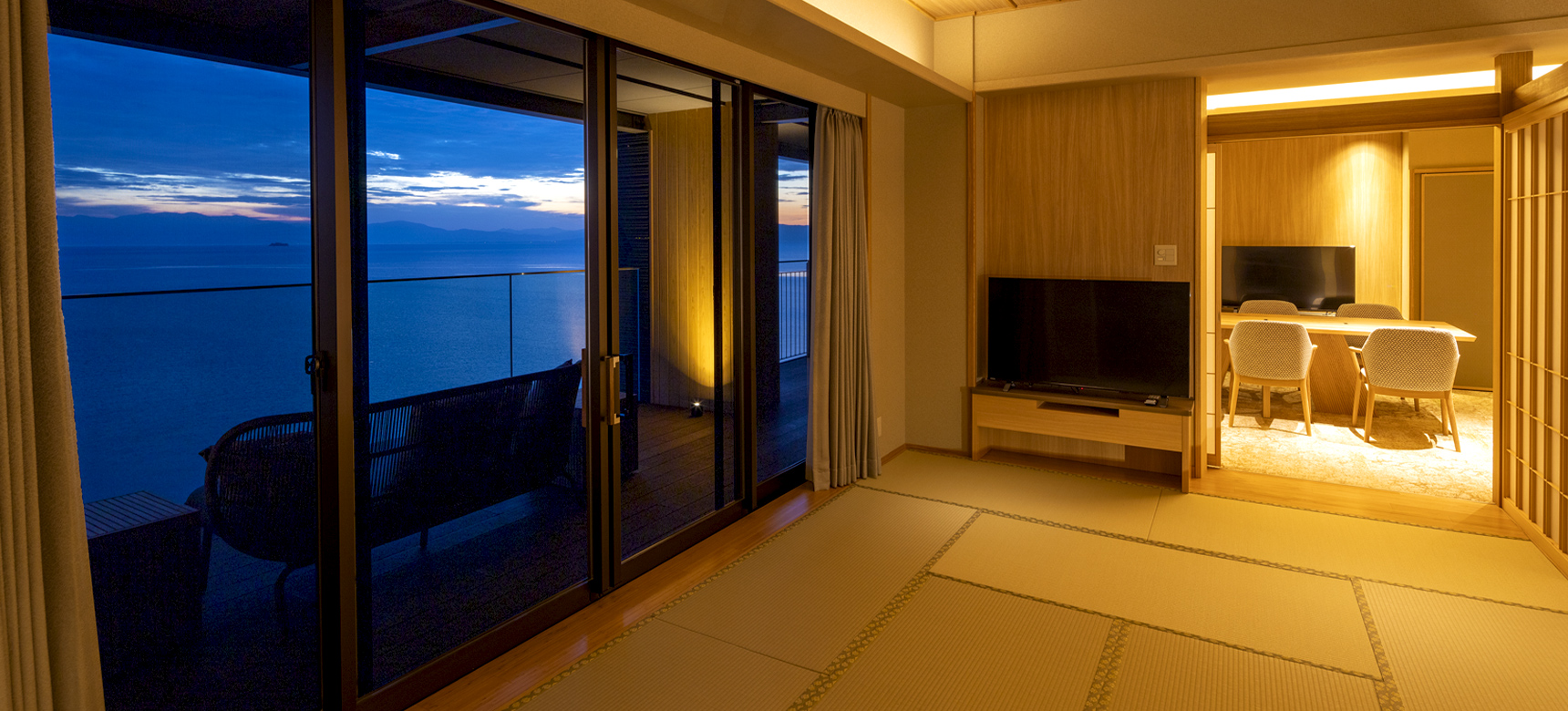 Western Japanese Room B with open-air hot spring