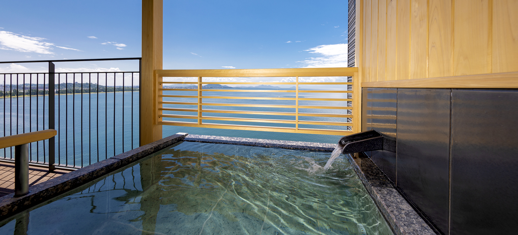 Twin Room with open-air hot spring